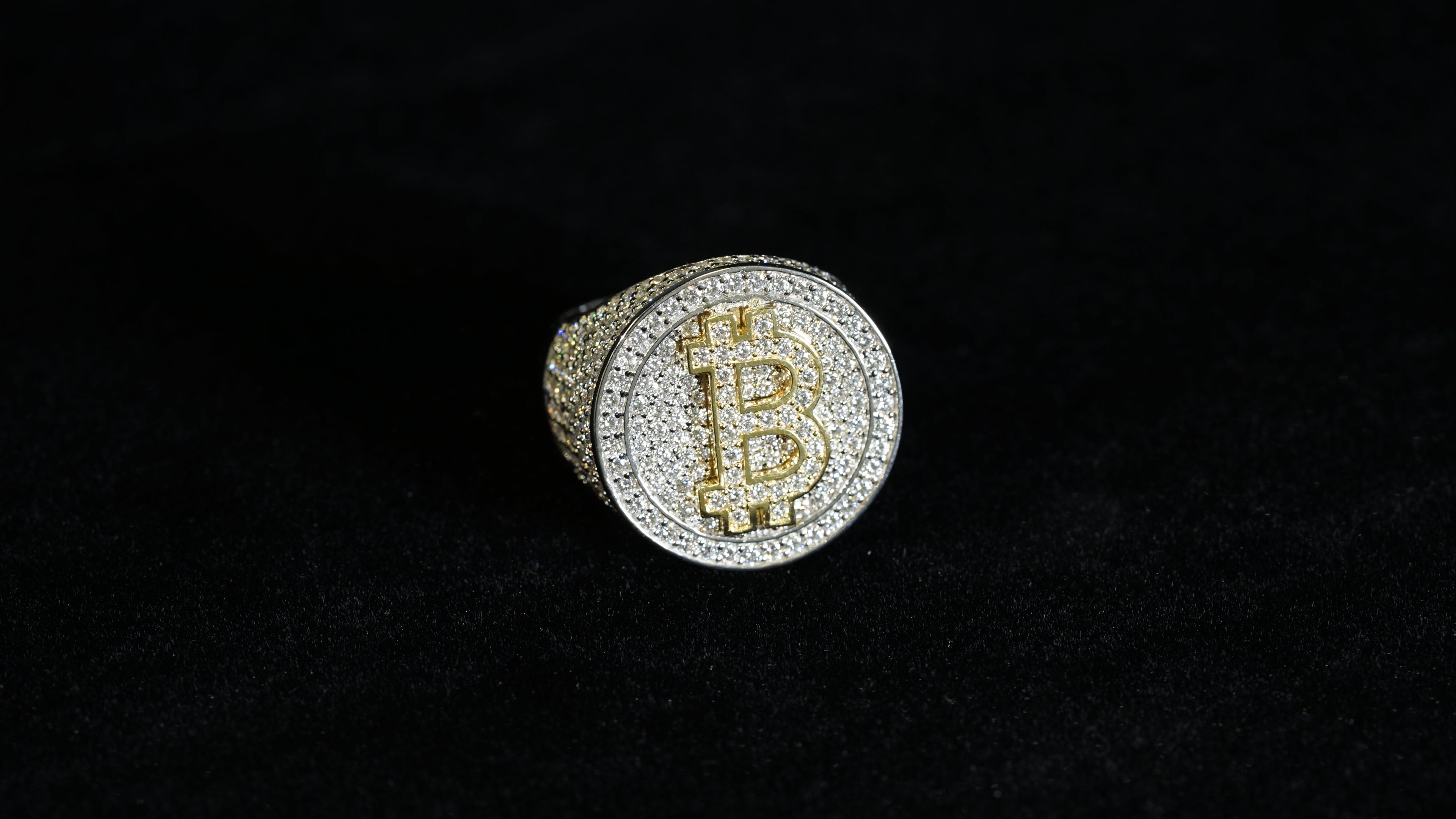 925 Silver VVS Moissanite Bitcoin Ring